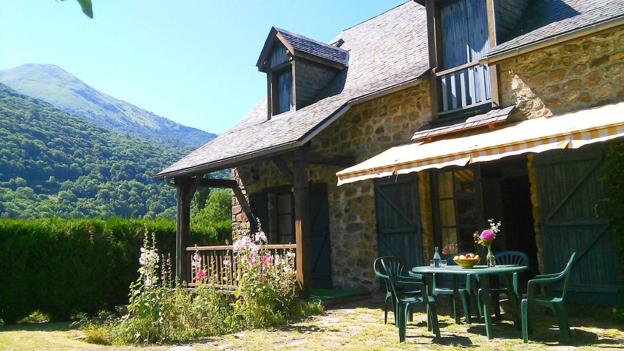 Maison La Luzienne - Lou Astiou Luz-Saint-Sauveur Luaran gambar