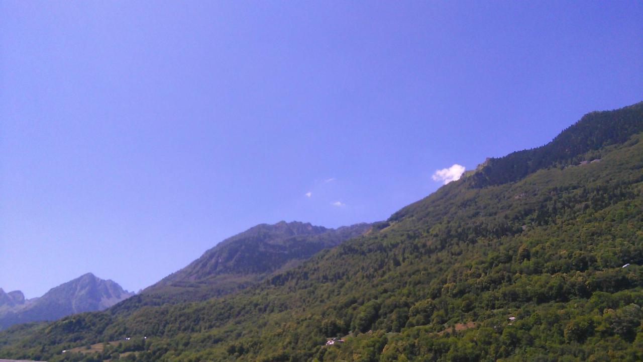 Maison La Luzienne - Lou Astiou Luz-Saint-Sauveur Luaran gambar